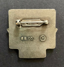 Load image into Gallery viewer, 1983 Vintage Indy 500 Silver Pit Badge Original ABC Media Pouch Tom Sneva