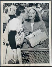 Load image into Gallery viewer, 1943 International News Press Photo Bob Feller Award Sports Father Of The Year