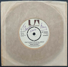Load image into Gallery viewer, Bing Crosby Autographed 45 RPM Record 1975 That's What Life Is All About JSA COA