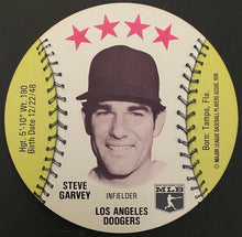 Load image into Gallery viewer, 1977 MLB Baseball Towne Club Pop Centers Discs (11) Mike Schmidt Reggie Jackson