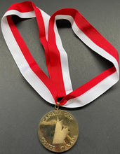 Load image into Gallery viewer, 1991 Labatt Canada Cup Winning Medal NHL Gretzky Messier Hockey NHL Team Canada