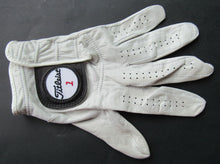 Load image into Gallery viewer, Robert Garrigus Autographed PGA Tour Pro Used Titleist Golf Glove 1 Tour Win