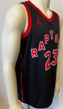 Load image into Gallery viewer, Fred VanVleet Autographed Toronto Raptors Swingman Basketball Jersey Signed COA