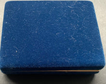 Load image into Gallery viewer, 1992 World Series Champions Toronto Blue Jays Limited Edition Pin + Case MLB VTG