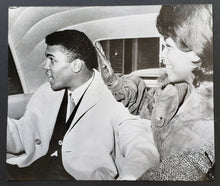 Load image into Gallery viewer, 1964 Rare Heavyweight Champion Muhammad Ali Cassius Clay Vintage 1 Photo Boxing