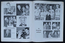 Load image into Gallery viewer, 1972 Gordie Howe #9 Jersey Retirement Program Detroit Olympia Stadium NHL HOF