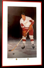 Load image into Gallery viewer, Signed Gordie Howe Detroit Red Wings Framed Photo NHL Hockey