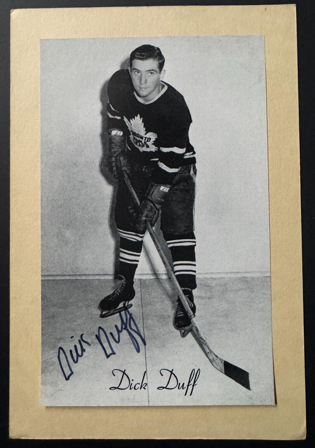 Hall Of Famer Dick Duff Signed Autographed Group 2 Beehive Photo Maple Leafs NHL