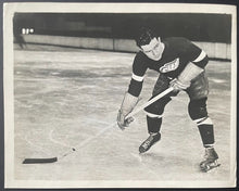 Load image into Gallery viewer, 1936-37 NHL Hockey Detroit Red Wings Larry Aurie Type 1 Vintage Photo All Star
