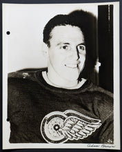 Load image into Gallery viewer, 1946-47 NHL Hockey Detroit Red Wings Adam Brown Type 1 Vintage Photo

