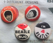 Load image into Gallery viewer, 1960&#39;s The Beatles Vending Item Pinbacks x8 Vintage Trade Ad Buttons T-Shirt
