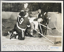 Load image into Gallery viewer, 1943 NHL Hockey Detroit Red Wings Mud Bruneteau Type 1 Vintage Photo
