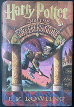 Load image into Gallery viewer, 1998 Harry Potter and the Sorcerer&#39;s Stone Book US First Edition First Printing
