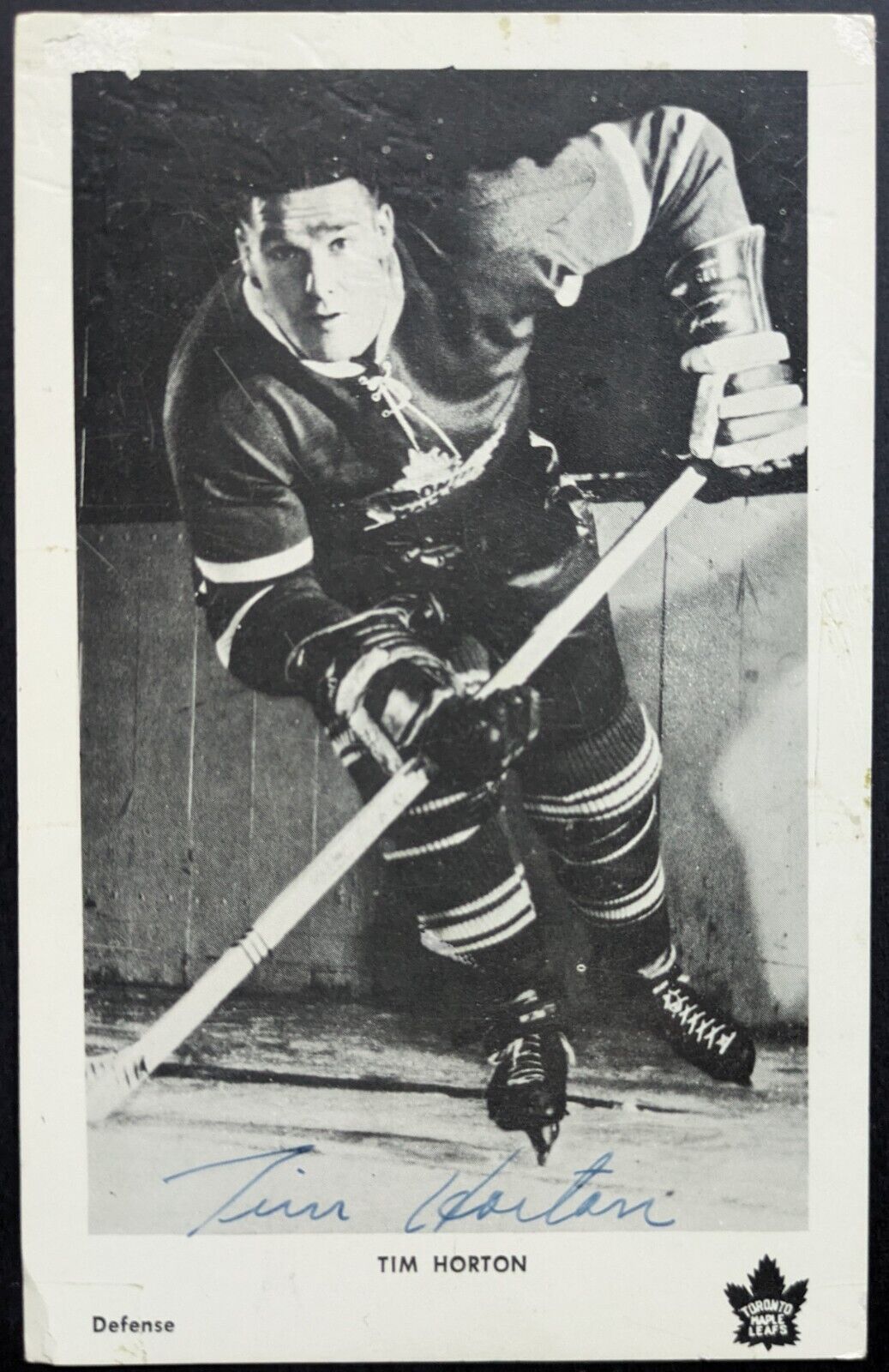 1960s Tim Horton Signed Toronto Maple Leafs Issued Postcard Autographed NHL JSA
