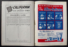 Load image into Gallery viewer, 1939 Wrigley Field NFL Program + Ticket Chicago Bears Vs Green Bay Packers Vtg
