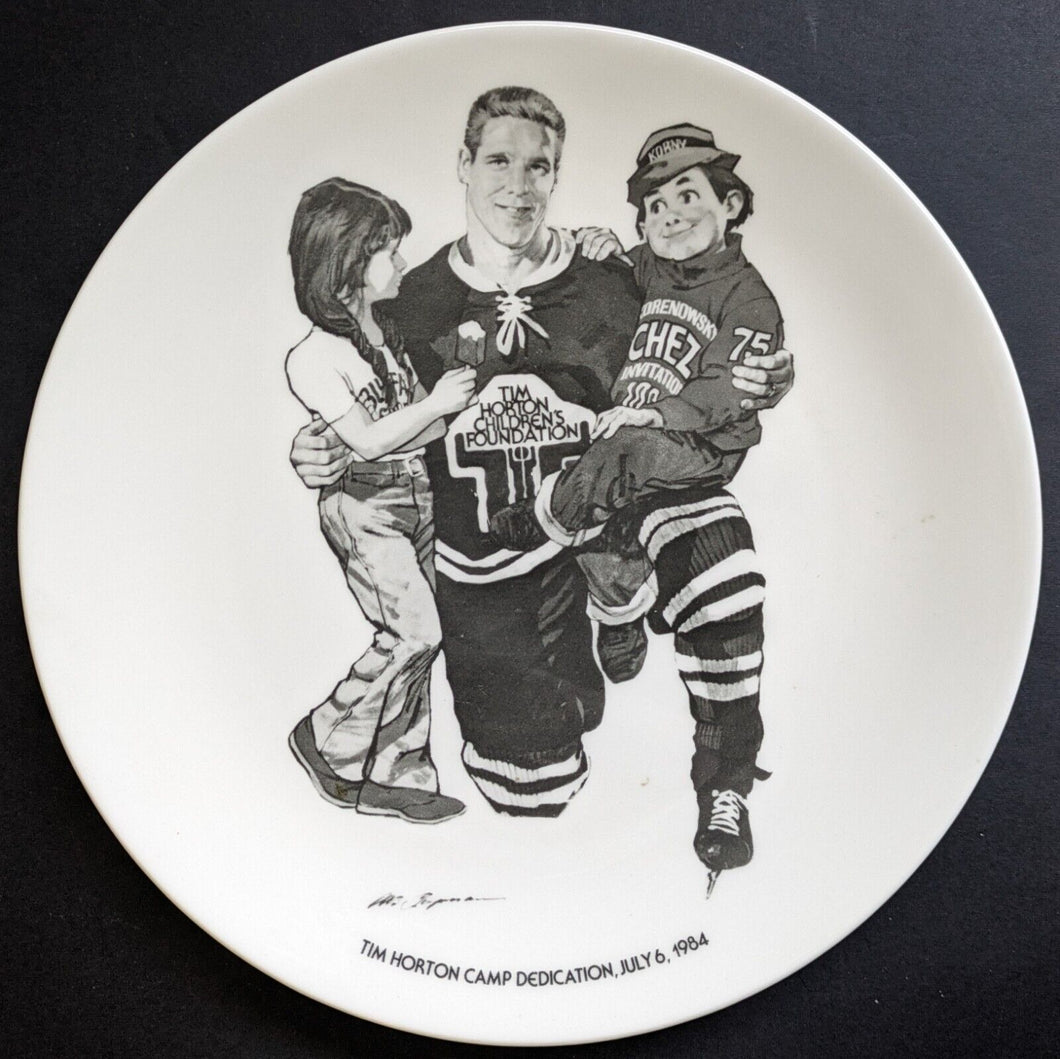 Tim Horton Children’s Foundation Camp Royal Albert Commemorativ Bone China Plate