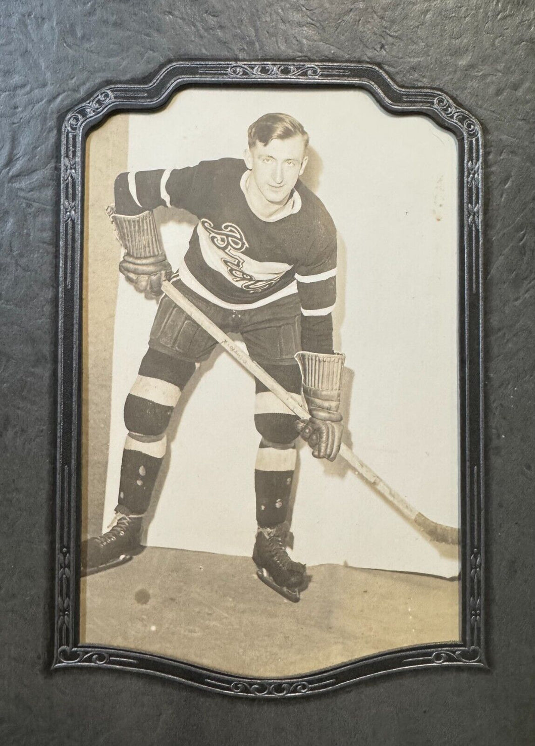Circa 1937 Bronx Hockey Team Player Photo In Original Photogapher's Folio