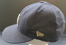 Load image into Gallery viewer, Coach Charlie Weis Signed Autographed Notre Damn Fighting Irish Football Hat
