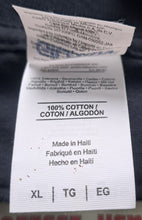 Load image into Gallery viewer, 1960&#39;s The Beatles Vending Item Pinbacks x8 Vintage Trade Ad Buttons T-Shirt
