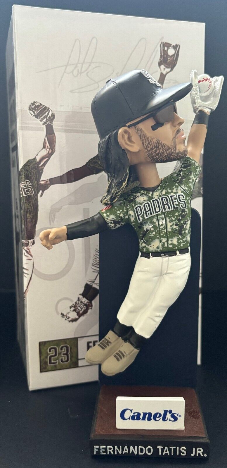 2024 Fernando Tatis Jr. San Diego Padres Platinum Glove Award