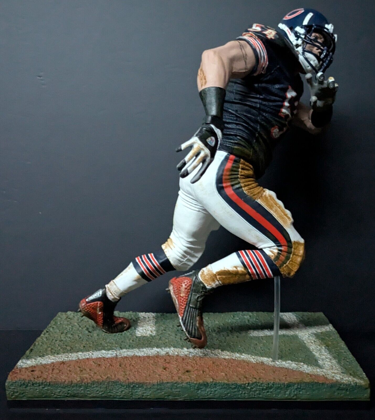 2004 McFarlane Brian Urlacher Chicago Bears 12