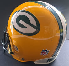 Load image into Gallery viewer, Brett Favre Autographed Signed Green Bay Packers NFL Football Helmet JSA LOA
