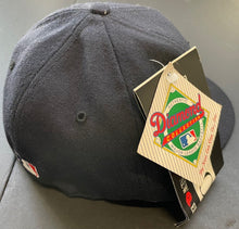Load image into Gallery viewer, Mickey Mantle Signed New Era Vintage New York Yankees Hat Autographed JSA LOA
