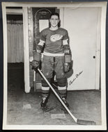 1940-41 NHL Hockey Detroit Red Wings Archie Arch Wilder Type 1 Vintage Photo