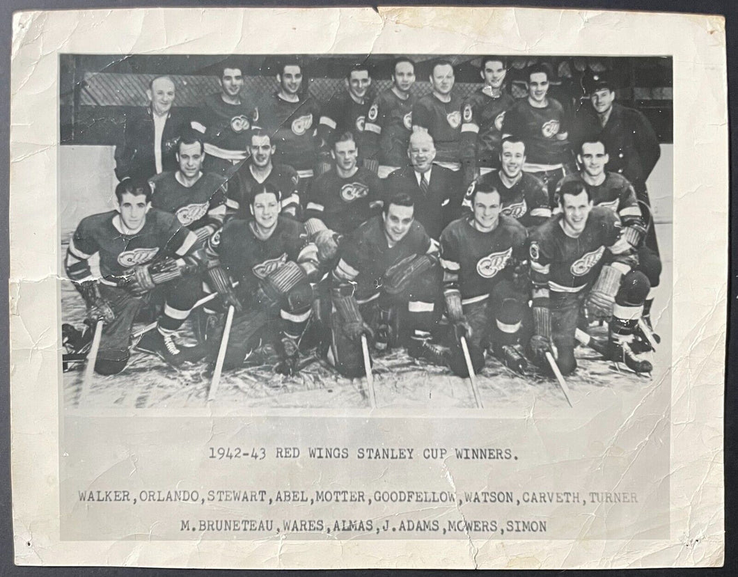 1942-43 NHL Hockey Detroit Red Wings Team Photo Stanley Cup Champions