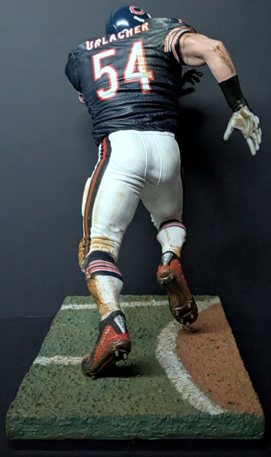 2004 McFarlane Brian Urlacher Chicago Bears 12