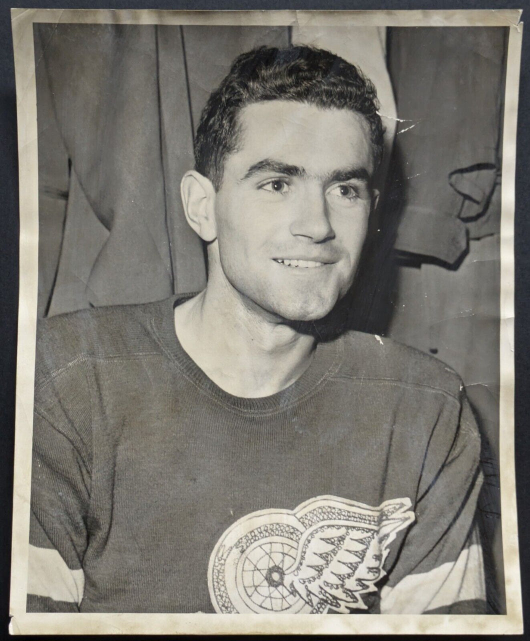 1947 NHL Hockey Detroit Red Wings Calum Baldy McKay Type 1 Vintage Photo