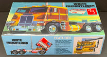 Load image into Gallery viewer, AMT 620 White Freightliner Dual Drive Cabover Tractor Model Kit 1:25 Scale NOS!
