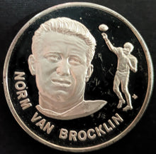 Load image into Gallery viewer, 1972 Norm Van Brocklin Pro Football Hall Of Fame Medal Franklin Mint 1 Troy Oz
