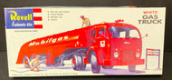 Revell 1420 White Gas Truck 1/48 Mobil Gas Mobil Oil KIT Model Car Mountain FS