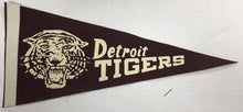 Load image into Gallery viewer, 1960 Detroit Tigers Felt Pennant Vintage Baseball Briggs Stadium 20&quot; Long
