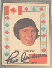 Load image into Gallery viewer, 1972-73 O-Pee-Chee Hockey Team Canada Paul Henderson Signed Card Auto PSA/DNA
