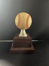 Load image into Gallery viewer, Willie Mays Mickey Mantle Duke Snider Whitey Ford Multi Signed AL Baseball JSA
