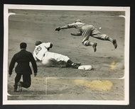 1939 Boston Bees Brooklyn Dodgers MLB Press Photo Hugh Casey Lou Fette Vintage