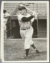 Load image into Gallery viewer, 1937 Jake Powell Type 1 Photo New York Yankees Preparing For World Series
