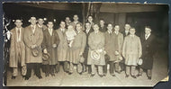 1928 Type 1 Press Photo Montreal Canadiens Waiting To Board Train NHL Hockey