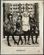 Load image into Gallery viewer, 1984 Type 1 Photo Band The Bangles Rolling Stone Magazine Archive Picture
