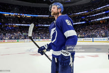 Load image into Gallery viewer, 2022 Steven Stamkos Playoff Game Worn Bauer Gloves Photo Matched Tampa Bay NHL
