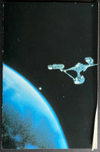 Load image into Gallery viewer, 1991 Star Trek 25th Anny Silver Coin Ltd Ed #2701 Captain Kirk Boxed Set + LOA
