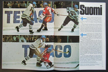 Load image into Gallery viewer, 1976 Canada Cup Official Program Coupe Canada Bobby Orr MVP Toronto Montreal VTG
