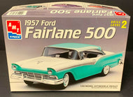 AMT ERTL 1957 Ford Fairlane 500 Scale 1:25 Model Car Kit Vintage Automobile