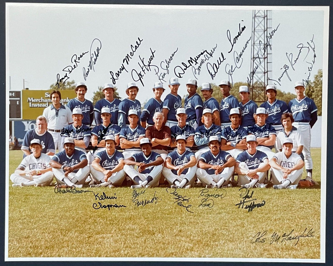 1981 Syracuse Chiefs Team Photograph Signed x25 Multi-Autographed Baseball MiLB