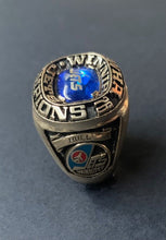 Load image into Gallery viewer, 1976 Bobby Hull Hockey WHA Jostens Salesman&#39;s Sample 10K Gold Championship Ring
