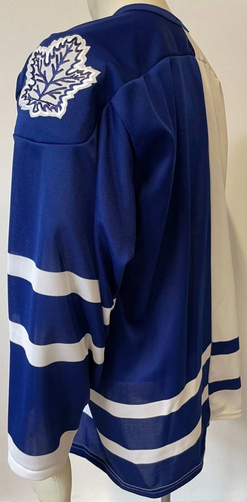 Maillot Vintage CCM Toronto Maple Leafs NHL Made In Canada XL Hockey sur Glace - Vêtements Maillot Vintage CCM Toronto Maple Leafs NHL Made In Canada XL Hockey sur Glace - Vêtements