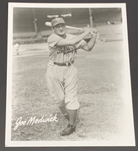 Load image into Gallery viewer, Joe Medwick Autographed Index Card Authenticated JSA COA Signed MLB + Photo
