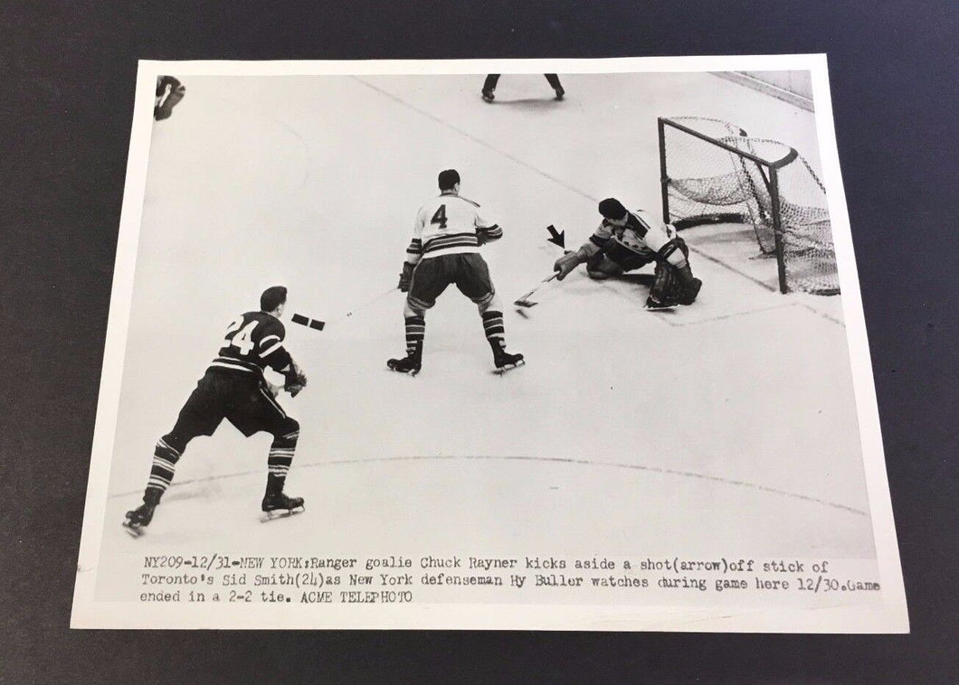 1951 Toronto Maple Leafs vs NY Rangers Wire/Press PHOTO Vtg Hockey Chuck Rayner